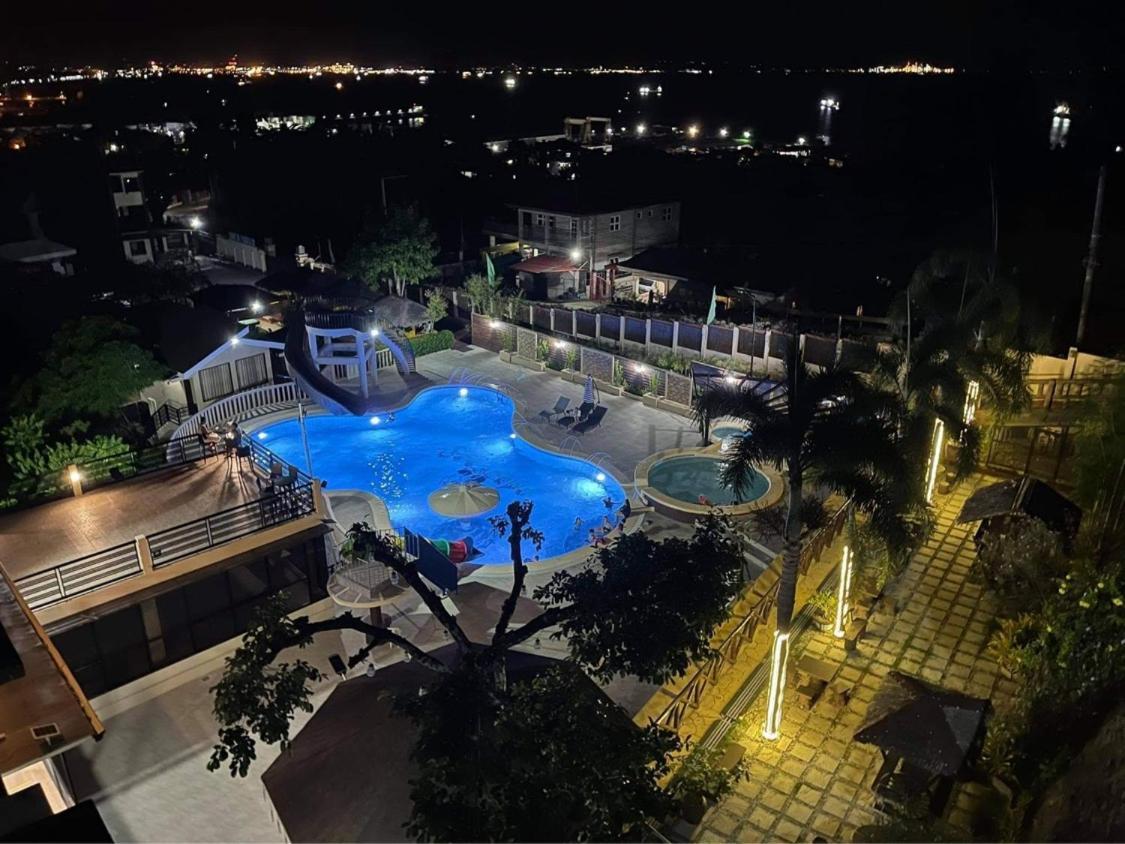 Seascape Resort Batangas Buitenkant foto